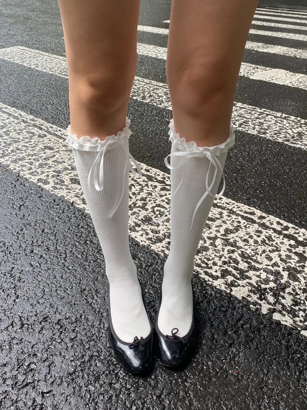 Brandy melville white lace socks